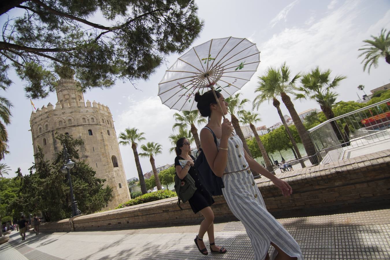 Sevilla ha registrado este miércoles más de 40 grados de temperatura en la primera ola de calor del verano